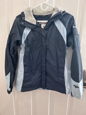 Columbia Women's Navy & Light Blue Waterproof Jacket medium
